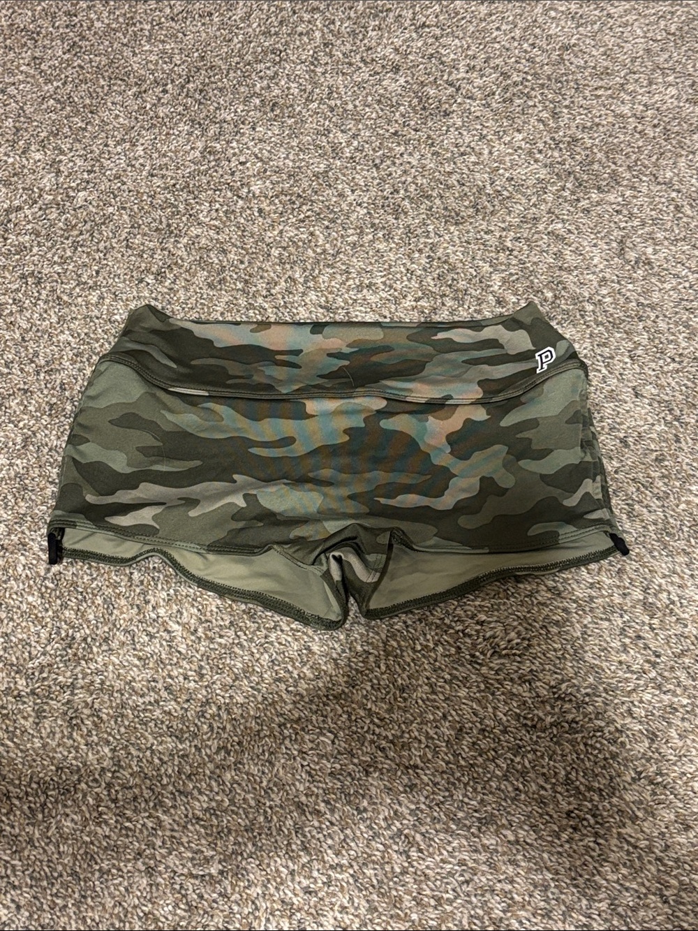 PINK Victoria's Secret Olive Green Camo Bike Shorts - Picture 1 of 1